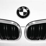 Emblema BMW Blanco y negro para capó o maletero de 82 mm
