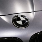 Emblema BMW 82 MM blanco y negro para capo F06, F07. F10, F11, F12 y F13