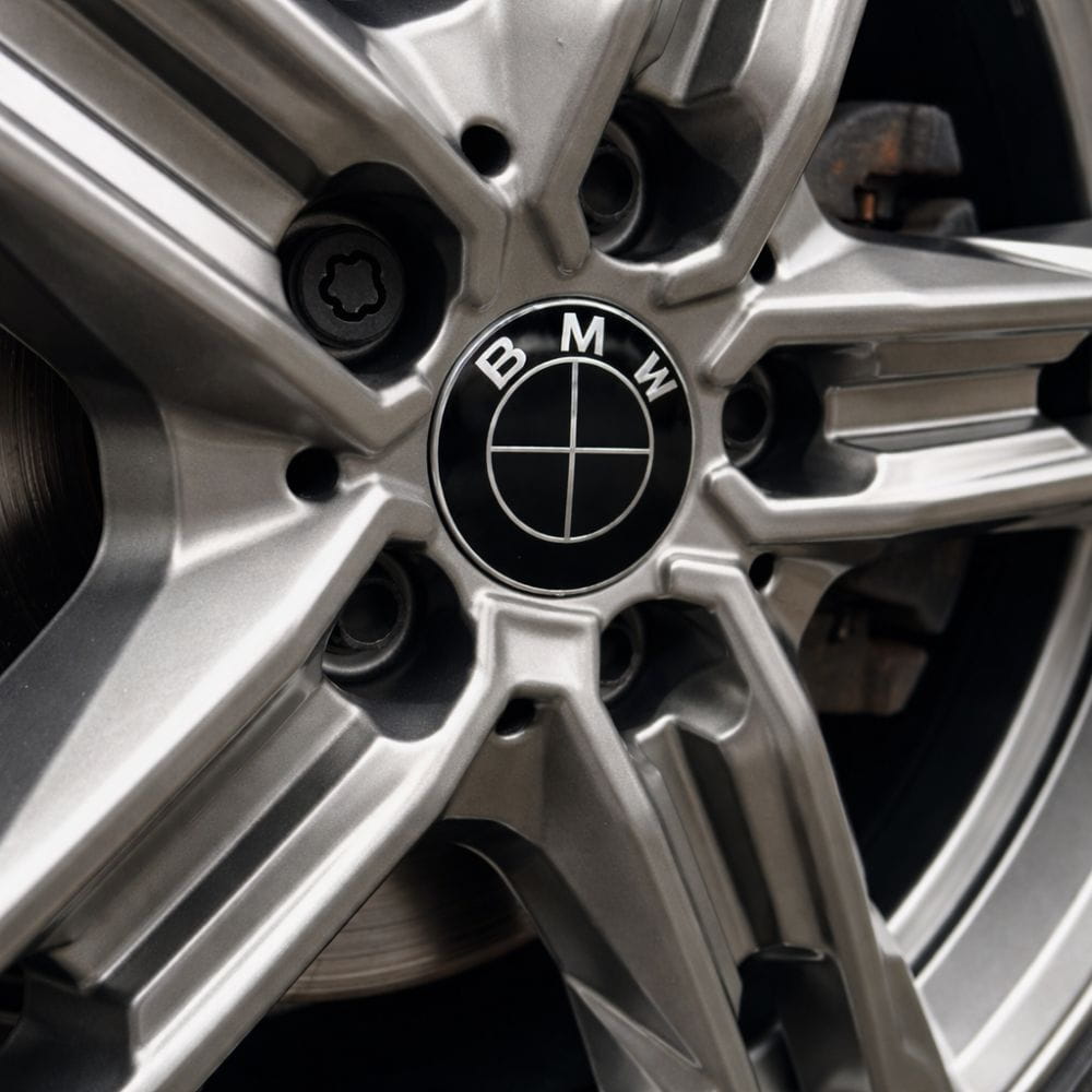 Emblema BMW Negro para centro de llanta de 56 mm
