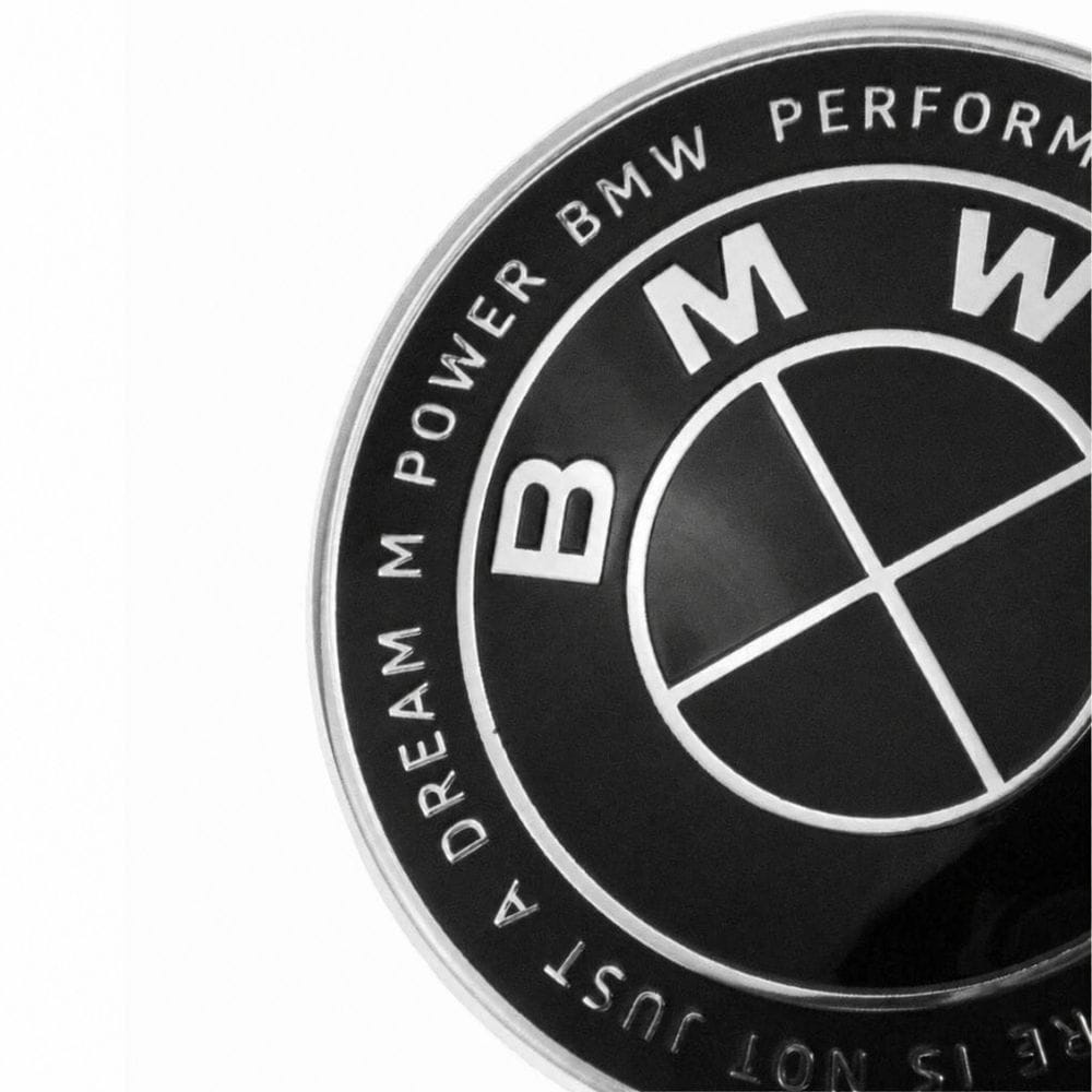 Insignia BMW PERFORMANCE I KNOW THAT MY FUTURE IS NOT JUST A DREAM M POWER de 82 MM para capó o maletero