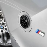 Insignia BMW PERFORMANCE I KNOW THAT MY FUTURE IS NOT JUST A DREAM M POWER de 82 MM para capó o maletero