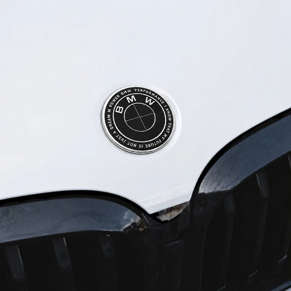 Insignia BMW PERFORMANCE I KNOW THAT MY FUTURE IS NOT JUST A DREAM M POWER de 82 MM para capó o maletero