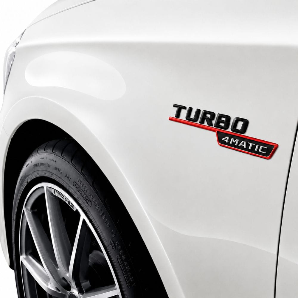Emblema TURBO 4MATIC para aletas laterales negro brillo y rojo con AMG cromado