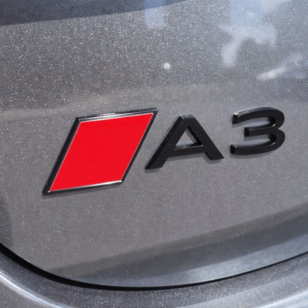 Emblema A3 para Audi A3 8Y Facelift portón trasero negro brillo
