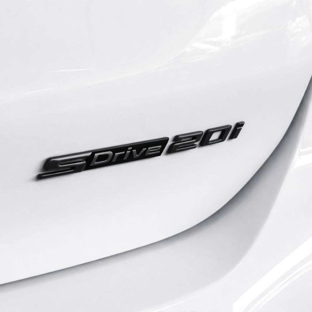 Logo BMW SDrive 20i negro para maletero o laterales