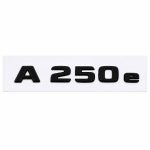 Insignia A250e negro para portón trasero de Mercedes