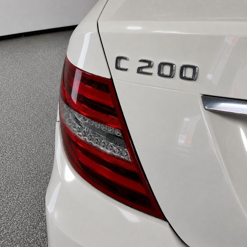 Emblema C200 color cromado para la parte trasera de Mercedes Benz Clase C C200