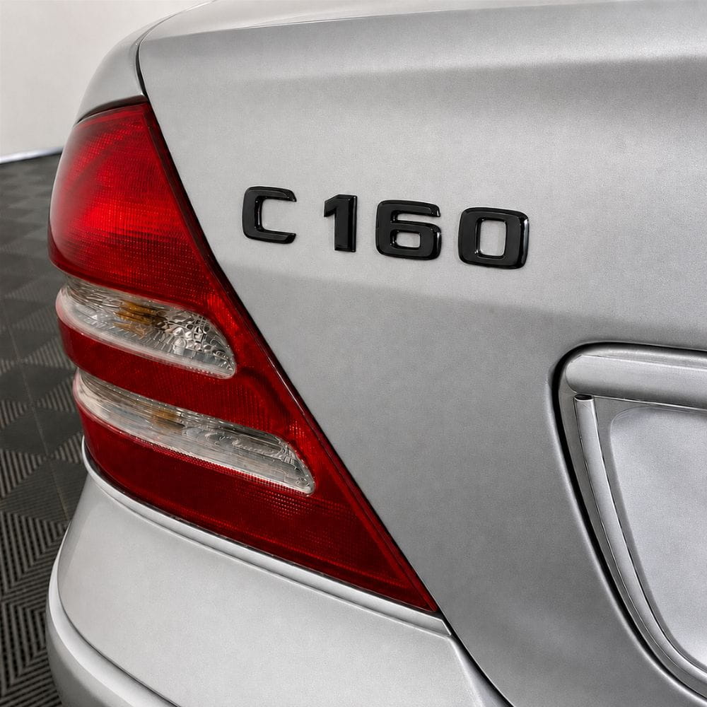 Emblema C160 color negro brillo para la parte trasera de Mercedes Benz Clase C C160