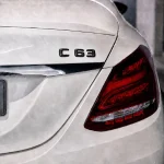 Emblema C63 color negro para la parte trasera de Mercedes Benz Clase C C63 AMG