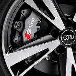 Vinilo adhesivo con logo S Line de Audi para pinzas de freno rojo con blanco