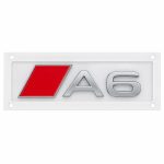 Insignia A6 cromada con recuadro rojo estilo S Line para portón trasero