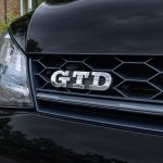 Emblema metálico GTD cromado para parrilla de Golf VI y VII con relieve