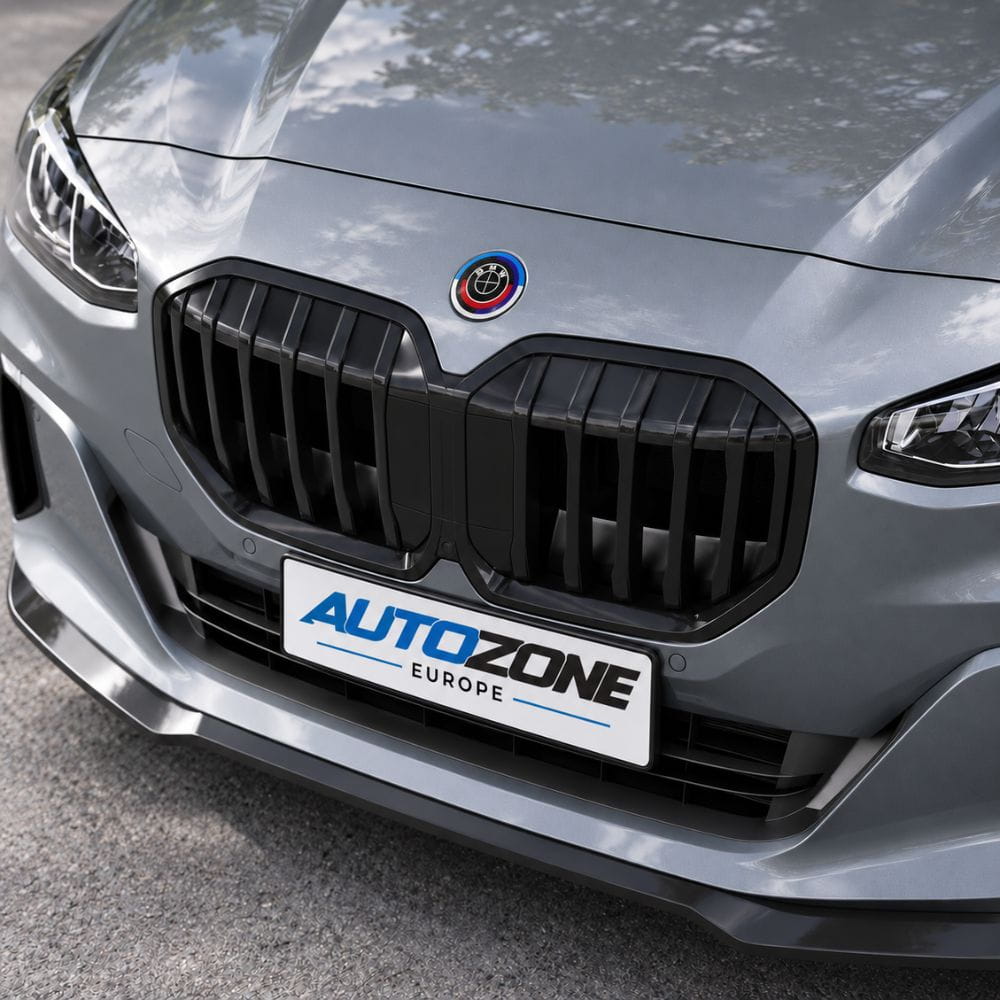 Pack de emblemas 50 Aniversario con acabado en carbono para BMW Serie 2 U06 Active Tourer.