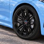 Pack de emblemas 50 Aniversario con acabado en carbono para BMW M2 G87.