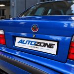 Pack de emblemas 50 Aniversario con acabado en carbono para BMW Serie 3 E36 coupé, berlina y compact.